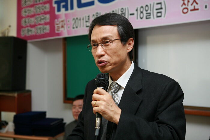 학장 정기환 목사005.jpg
