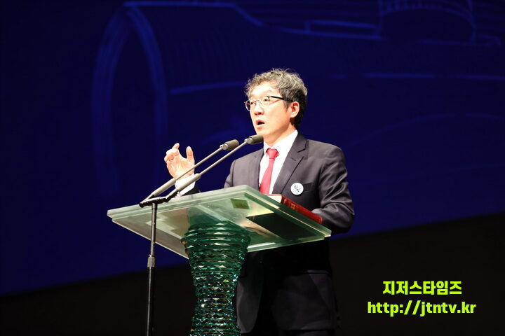 25일 성탄예배_3N3A7130-001.JPG