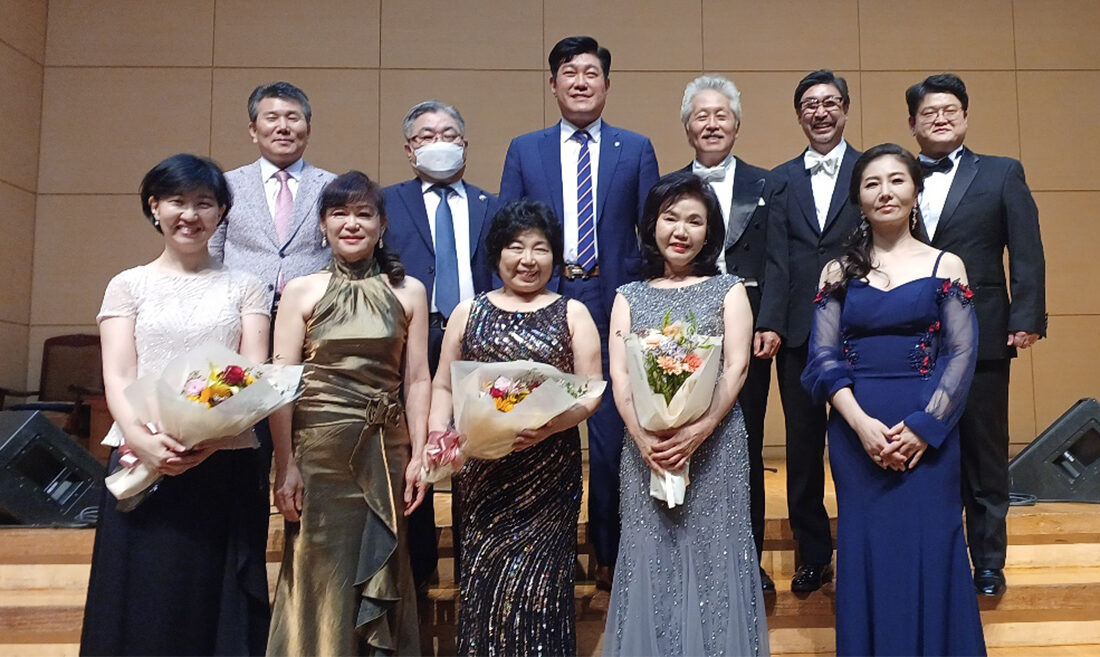 가곡의 향연 단체사진.jpg