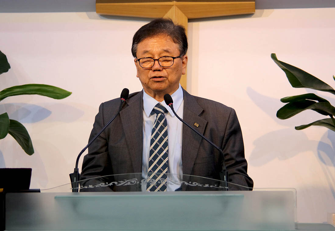 발행인 정기남 목사.jpg
