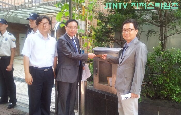 한기총인권위중국대사관항의성명서전달0022.jpg