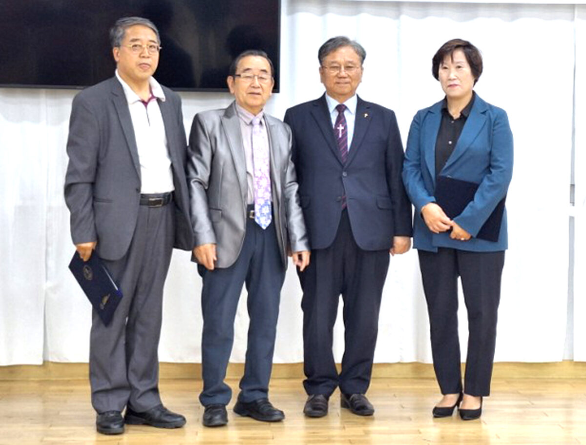 위촉 및 부사장 기념촬영.jpg