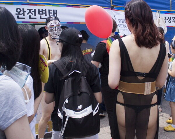 4. 동성애자들 올해도....jpg
