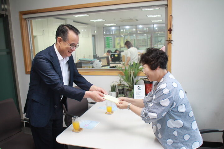 사진2-02.JPG