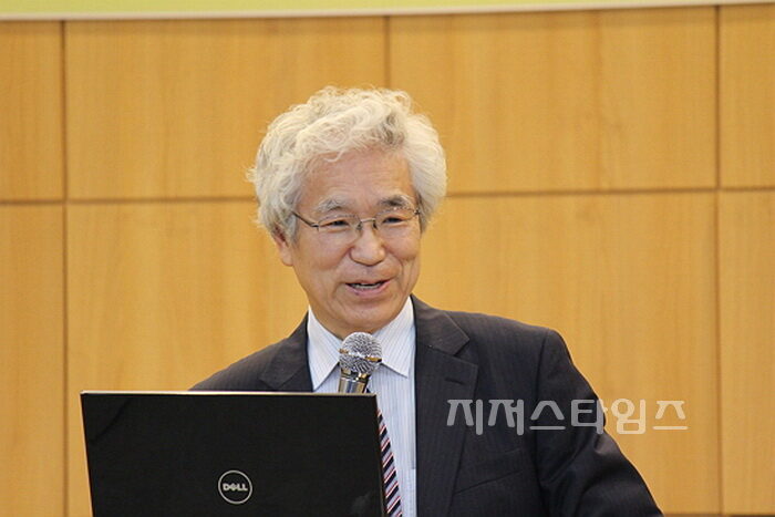 정동섭 교수02.jpg
