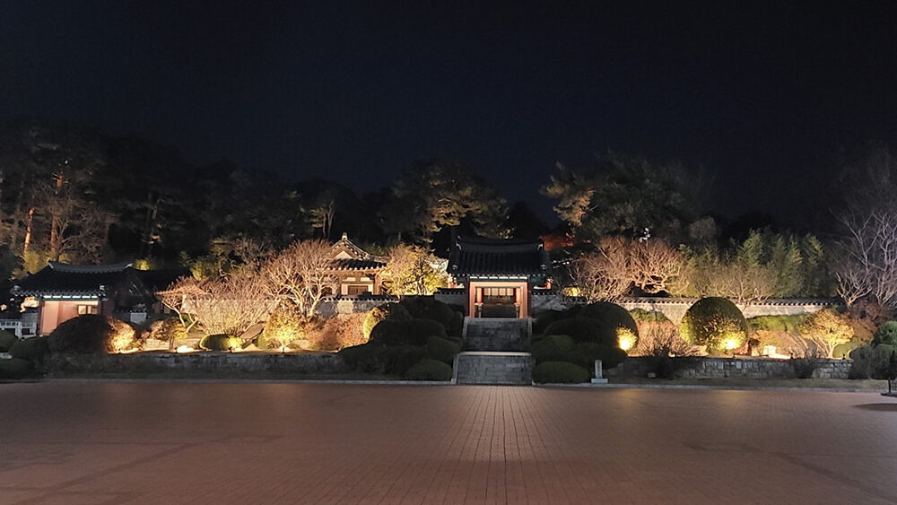 오죽헌야간조명.jpg